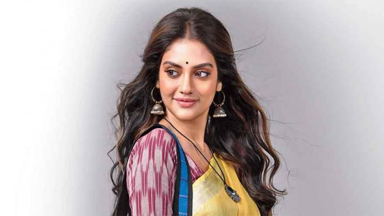 ভালোবাসার কথা জানিয়েই দিলেন নুসরত?