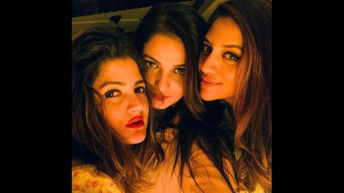 শ্রাবন্তী চট্টোপাধ্যায়, তনুশ্রী চক্রবর্তী ও নুসরত জাহান (ছবি: ইন্সটাগ্রাম)