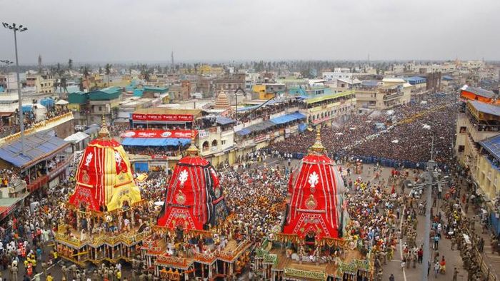 জগন্নাথধাম পুরী ঘিরে প্রচলিত রয়েছে একাধিক কাহিনী