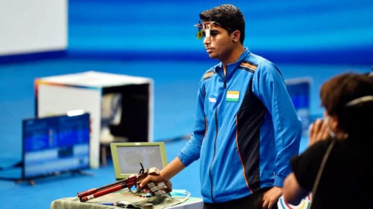 Tokyo Olympic: ফাইনালে আশা সৌরভকে ঘিরে! শুটিংয়ে আসতে পারে পদক