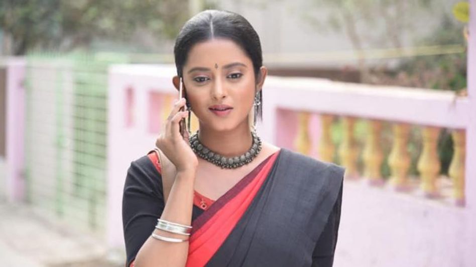 "বর্ণ বিদ্বেষের শিকার হলেও, আমি এই লড়াইয়ে অন্যদের মুখ হতে চাই!" অকপট শ্রুতি "বর্ণ বিদ্বেষের শিকার হলেও, আমি এই লড়াইয়ে অন্যদের মুখ হতে চাই!" অকপট শ্রুতি