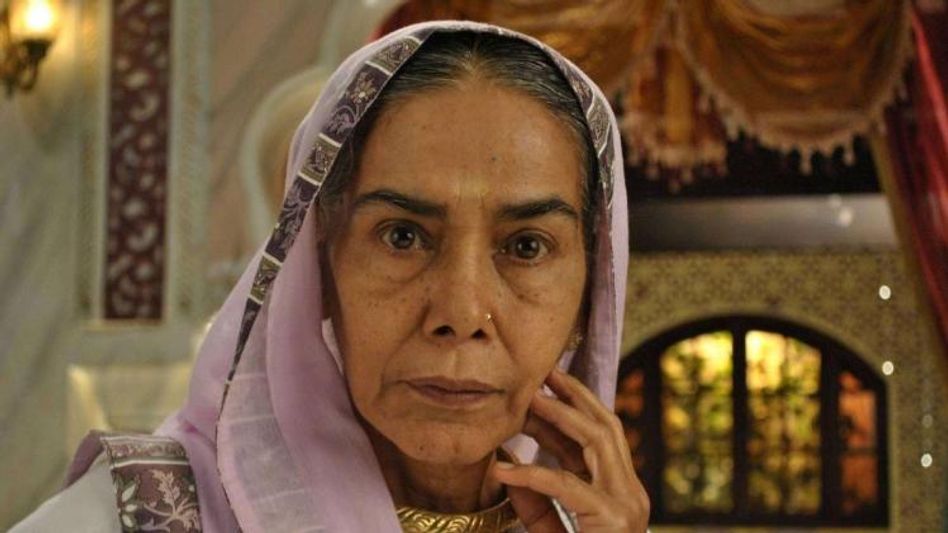 প্রয়াত জাতীয় পুরস্কারপ্রাপ্ত অভিনেত্রী সুরেখা সিকরি!  প্রয়াত জাতীয় পুরস্কারপ্রাপ্ত অভিনেত্রী সুরেখা সিকরি!