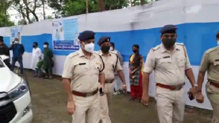 একটি অনুষ্ঠানে যোগ দিতে এলেন নগেন্দ্রনাথ ত্রিপাঠি