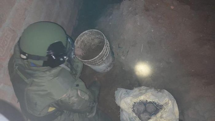 বাজেয়াপ্ত বোমা