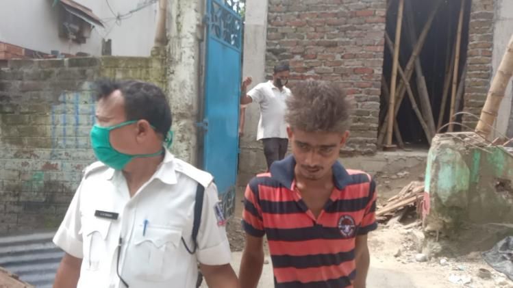 রবিনসন স্ট্রিটের ছায়া শিলিগুড়িতে, তিনদিন লাশ আগলে বন্ধু