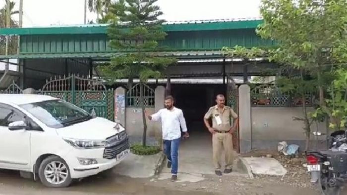 পার্থপ্রতিম রায়ে বাড়ি