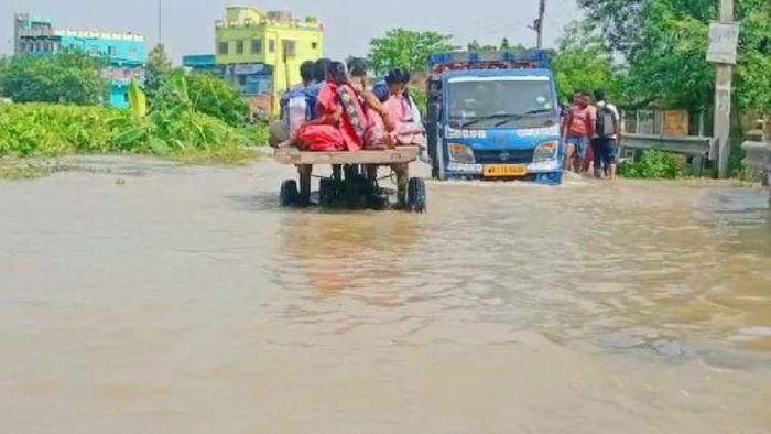 জলমগ্ন বিস্তীর্ণ এলাকা