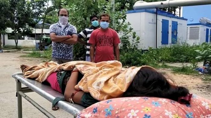 অ্যাসিড খেয়ে মৃত ছাত্রী