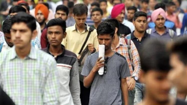 মাধ্যমিক পাশে ২৫ হাজার চাকরি, এখনই আবেদন করুন 