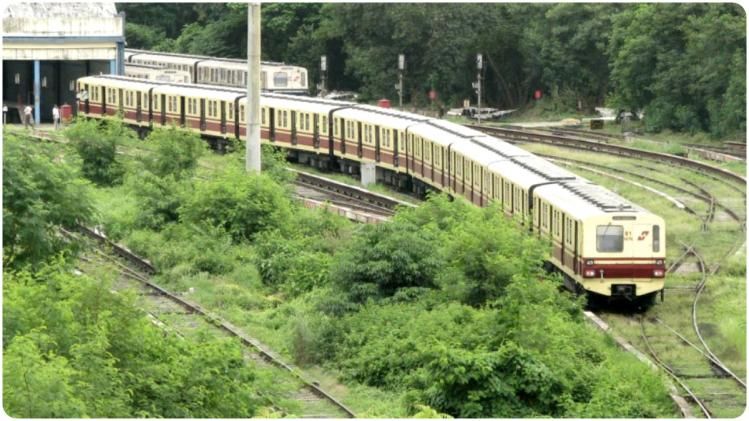 AC তো দূর, সে সময় মাটির নীচে ট্রেন চলছে, এটাই ছিল বিস্ময়ের!