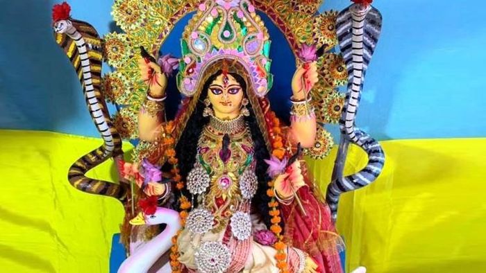 দেবী মনসা