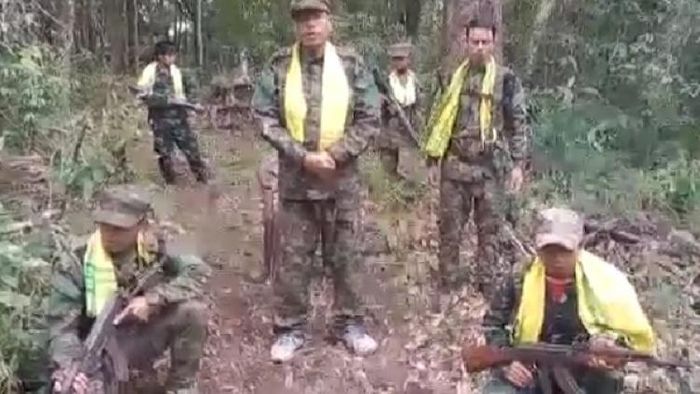 গোপন ডেরা থেকে জীবন সিংহের ভিডিও