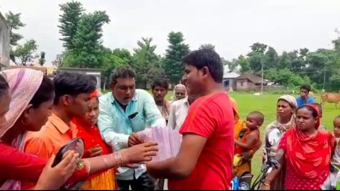 লক্ষ্মীর ভাণ্ডারের ফর্ম নিতে বিশৃঙ্খলা, ধ্বস্তাধস্তি