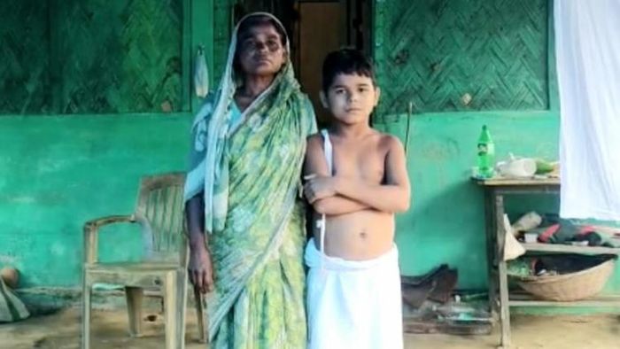 ডেঙ্গি আক্রান্ত হয়ে মৃতের পরিবার