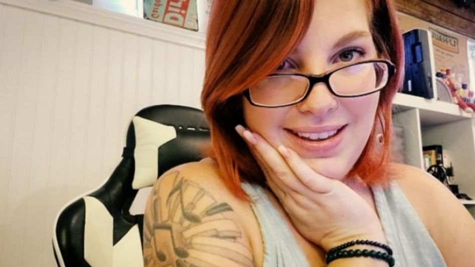 Er xotinini ogziga sorashini soradi. EKG xonasida yashirin kamera