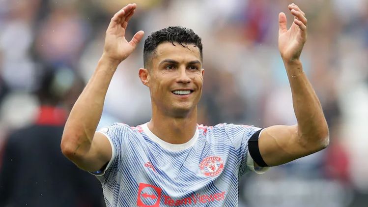 কত বছর পর্যন্ত খেলবেন Ronaldo? জানালেন Man U কোচ