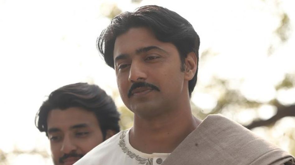 পুজোয় আসছে দেবের 'গোলন্দাজ'! আরও একধাপ প্রত্যাশা বাড়িয়ে দিল ট্রেলার  পুজোয় আসছে দেবের 'গোলন্দাজ'! আরও একধাপ প্রত্যাশা বাড়িয়ে দিল ট্রেলার