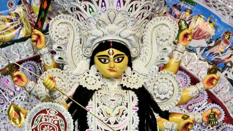 গুপ্তিপাড়ায় প্রথম ১২ বন্ধুর বারোয়ারি পুজো, বাংলায় দুর্গাপুজো শুরু কবে?