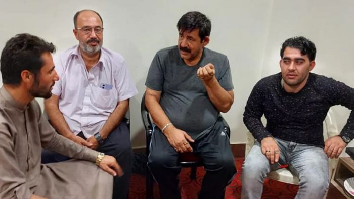 আড্ডায় মগ্ন কলকাতার আফগানরা (ফাইল ছবি)