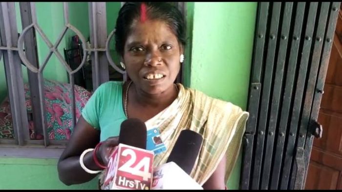 মিনা সাঁতরা