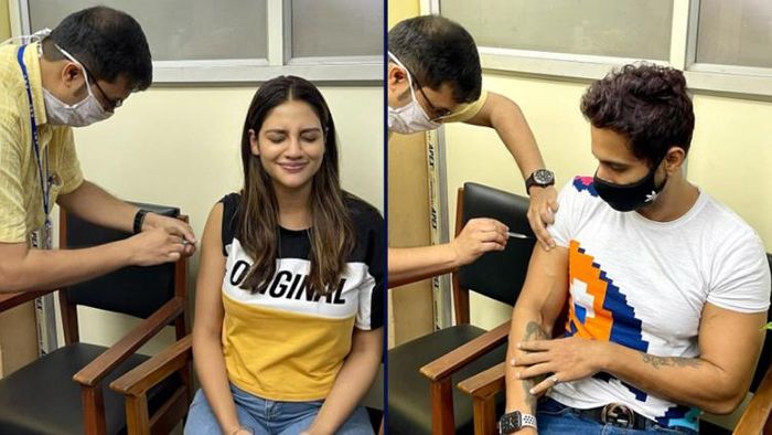 কলকাতা পুর নিগম থেকে ভ্যাকসিন নিলেন যশ ও নুসরত