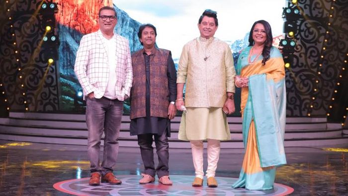 'সঙ্গীতের মহাযুদ্ধ'-র চার বিচারক