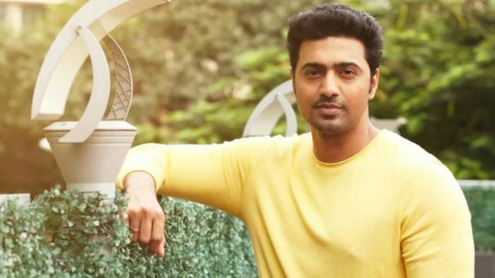 অভিনেতা-সাংসদ দেব