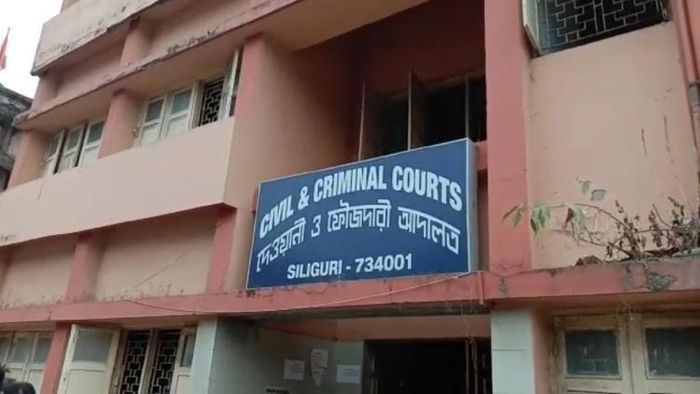 জাল নথির চক্র ফাঁস