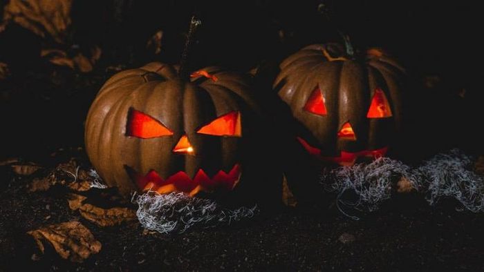 বিশ্বব্যাপী উদযাপিত হয় হ্যালোইন