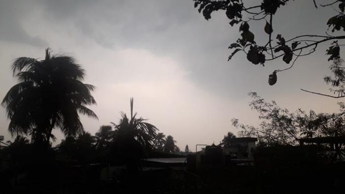 আকাশে কালো মেঘ, উত্তরে দুর্যোগের আশঙ্কা