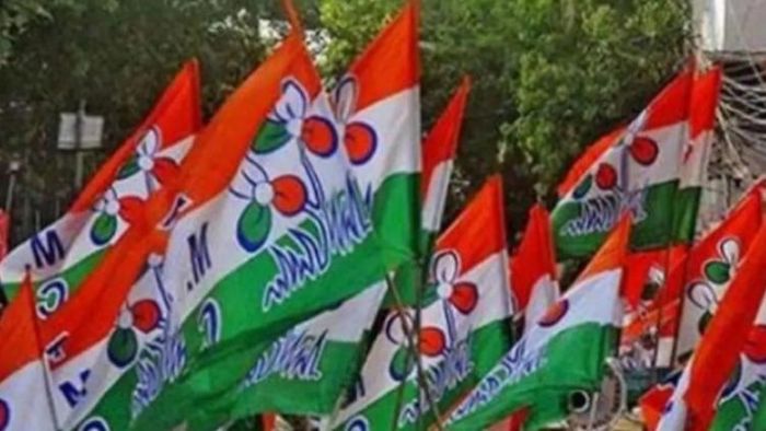 দিনহাটায় তৃণমূলের গোষ্ঠী সংঘর্ষ