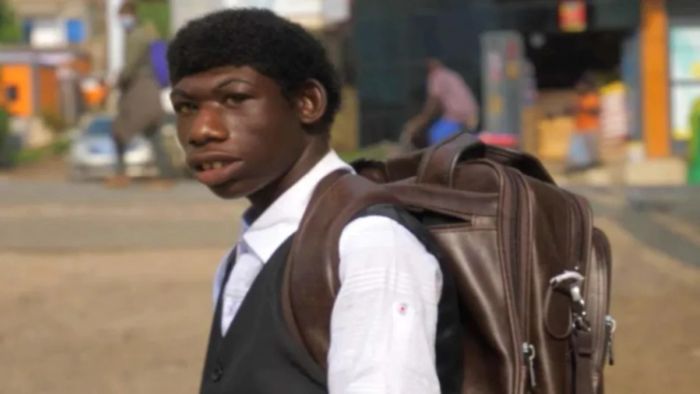 মানুষের মধ্যে ফিরে এলেন 'রিয়েল লাইফ মোগলি'