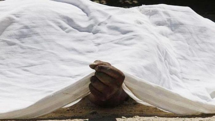 ছবিটি প্রতীকী