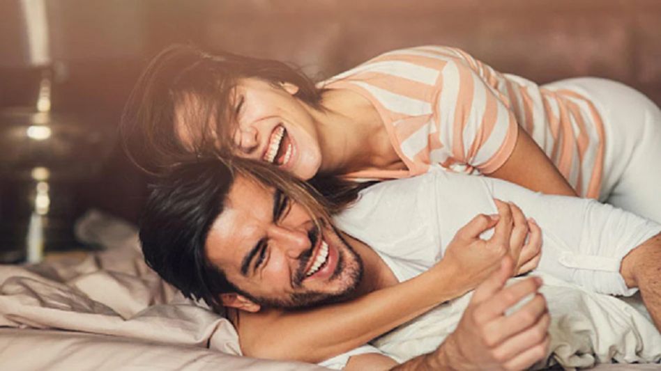 পর্নে মানা, অন্য মহিলার সঙ্গে সম্পর্কেও! স্বামীকে 'বেঁধে' রাখতে আজব নিয়ম স্ত্রীর পর্নে মানা, অন্য মহিলার সঙ্গে সম্পর্কেও! স্বামীকে 'বেঁধে' রাখতে আজব নিয়ম স্ত্রীর