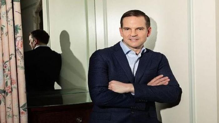 মাইকেল গোগুয়েন।