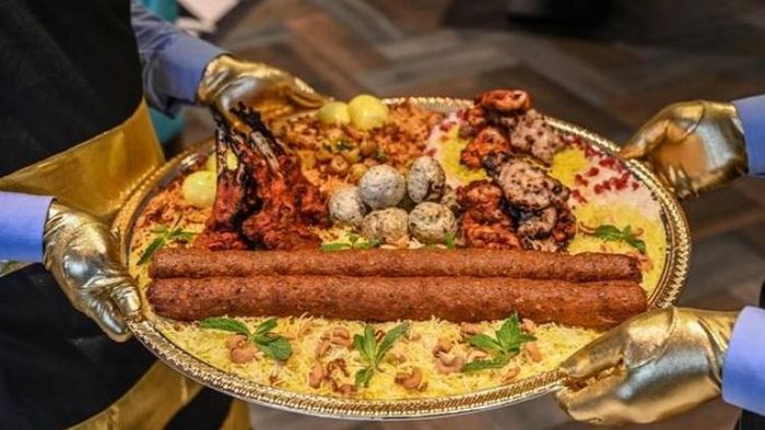 ২০ হাজারের বিরিয়ানি