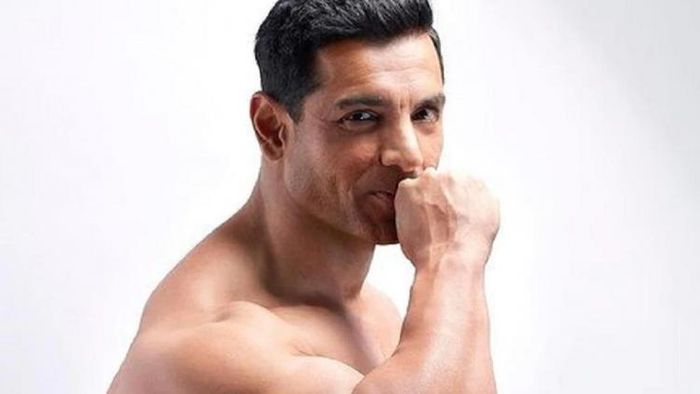 বলিউড অভিনেতা জন আব্রাহাম