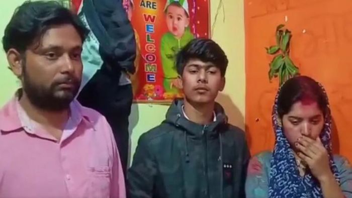 স্ত্রীর বিয়ে দিলেন স্বামী !