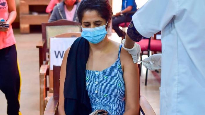 করোনা টিকার সার্টিফিকেট হোয়াটসঅ্য়াপে (প্রতীকী ছবি)