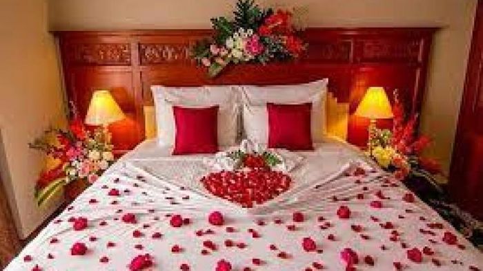 ফুলশয্যার  রাত সবার কাছেই স্পেশাল