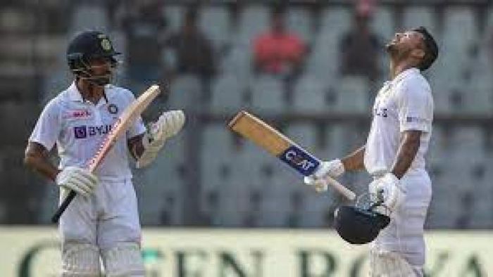 ময়াঙ্কের চওড়া ব্যাট দিনভর ভরসা যোগাল ভারতকে