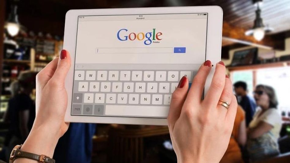 Google-এ ভুল করেও এগুলি সার্চ করবেন না, হতে পারে জেল Google-এ ভুল করেও এগুলি সার্চ করবেন না, হতে পারে জেল