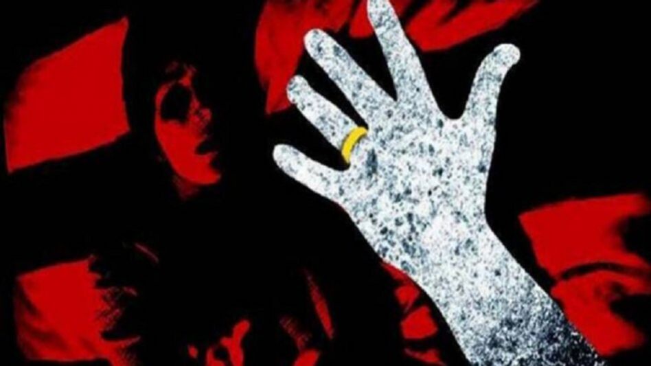 পালিয়ে বিয়ে, দিদির মুন্ডু কেটে ভাই ঝুলিয়ে দিল রাস্তায় পালিয়ে বিয়ে, দিদির মুন্ডু কেটে ভাই ঝুলিয়ে দিল রাস্তায়