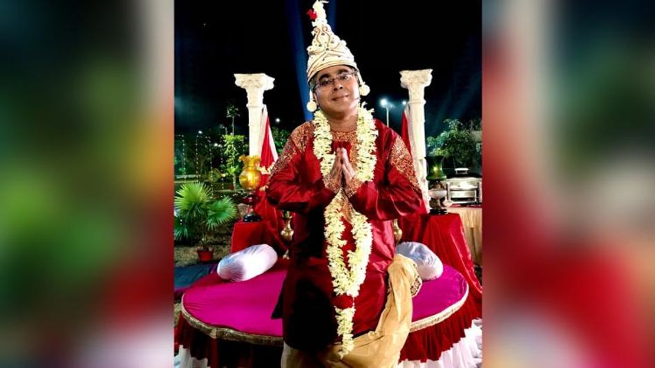 টোপর পরে বরের সাজে মীর! এই মরসুমেই আবার বিয়ে করছেন? টোপর পরে বরের সাজে মীর! এই মরসুমেই আবার বিয়ে করছেন?