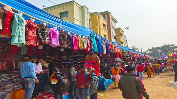 চলছে ভাঙা মেলা