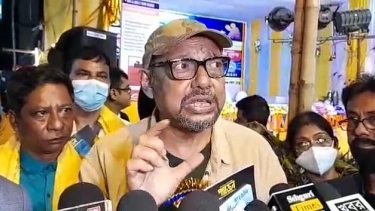 শিলিগুড়িতে বইমেলা উদ্বোধনে অঞ্জন দত্ত