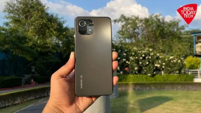 ফোনে অ্যামাজন ইয়ার-এন্ড সেল শুরু