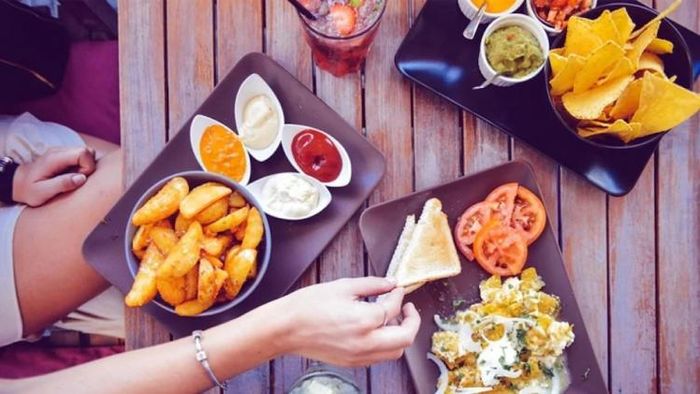 শীতে কী কী খাবেন না, জানা দরকারি (প্রতীকী ছবি)