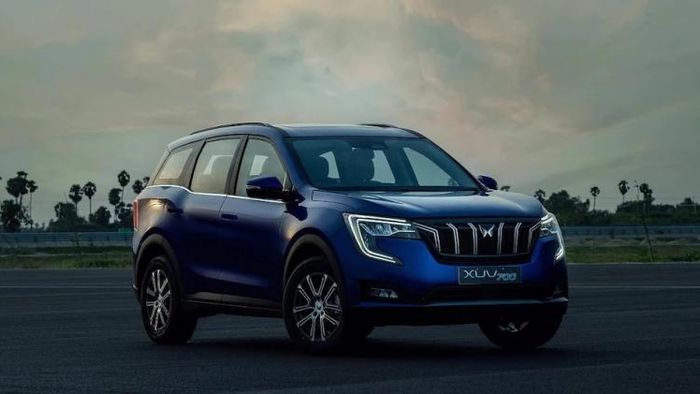 Mahindra-XUV 700