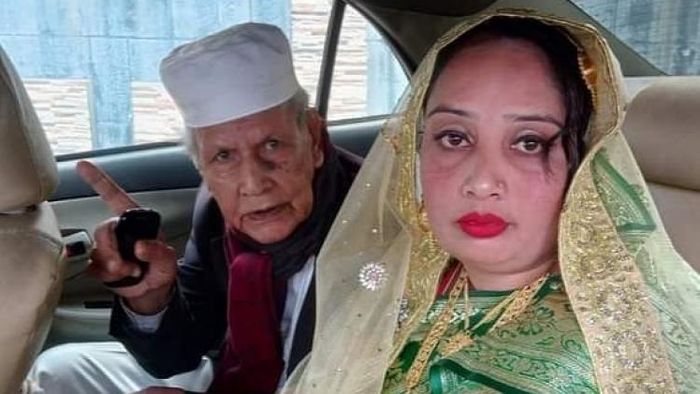 বাংলাদেশ জুড়ে এই খবরে আলোড়ন